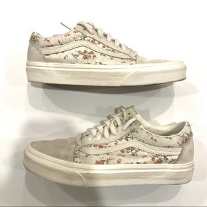 🌿Floral Vans